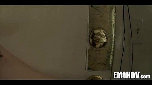 Nonton Emo Tatted Babe 197 thumbnail