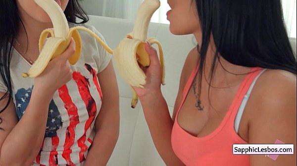 SapphicEroticaPretty_LesbiansDoing It Right_Free Video from_05