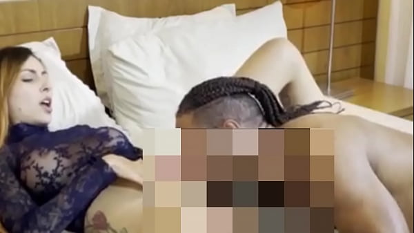 Amante da rola preta soca_no pelo na bucetinha rosa_da Melissa Lisboa, Sensação na pele