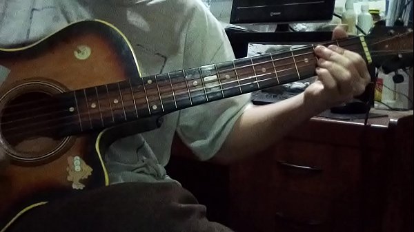 MI_PRIMA MEPILLA CON LA GUITARRA YME LA FOLLO