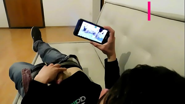 Play MP4 - mi madrastra  me  encuentra pajeandome  y  me coje&comma; TODA LA NOCHE EN X VIDEOS &comma; PARTE UNO