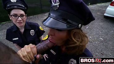 Breaking laws and wild cop threesome on patrol car
