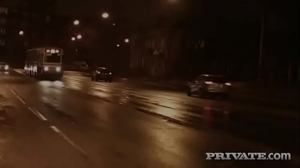 Nonton Redhead Teen Shelley Bliss Debuts With Anal thumbnail