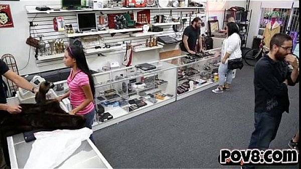Nonton Cute Latin Chick Pawns Pussy And Gets Nailed At The Pawnshop thumbnail
