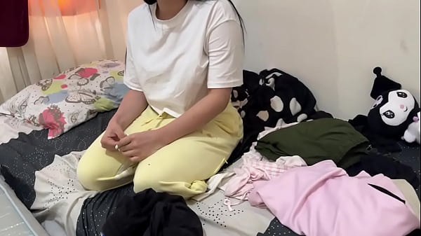 Mi Prima Politica Folla Como Todo Una Puta thumbnail