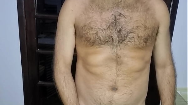 Barba, Boquete, peludo, urso, punheta, tudo isso pra voc&ecirc;! 