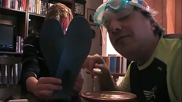 Play MP4 - Cheesy Snack with The Muslim Girl &lpar;ItalFetish&rpar;