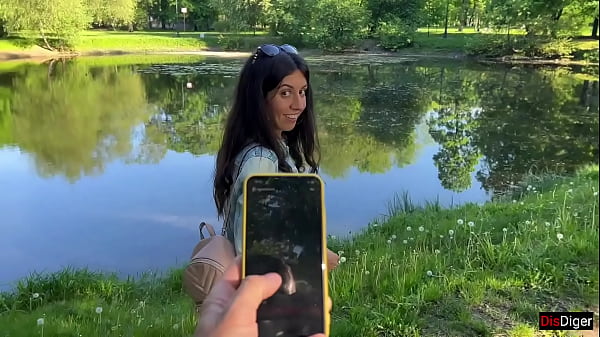 Play MP4 - Girlfriend gets orgasms in a public park and I control it with a toy from Flirtwithsb