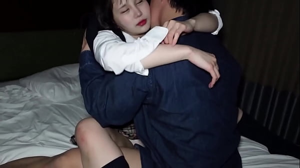 Play MP4 - ヤリチン家庭教師が卒業式当日に生ハメ性教育