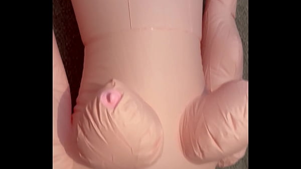 Nonton Pumping Up A Large Blow Up Doll thumbnail