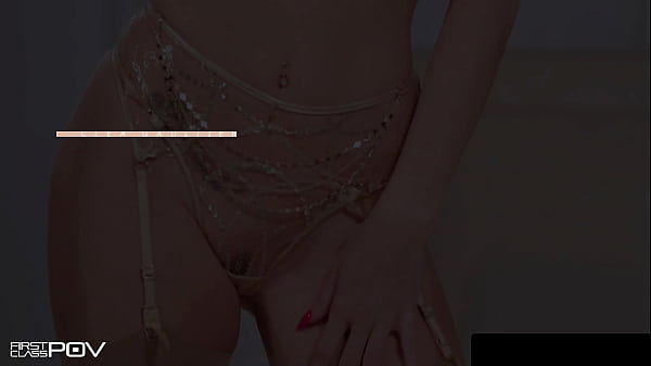 Nonton Hottie Clea Gaultier Uses Her Tits To Pleasure A Cock thumbnail