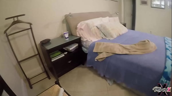 Nonton Nyssa Nevers Fisted & Footed Maxine X's Sweet Asian Slit! thumbnail