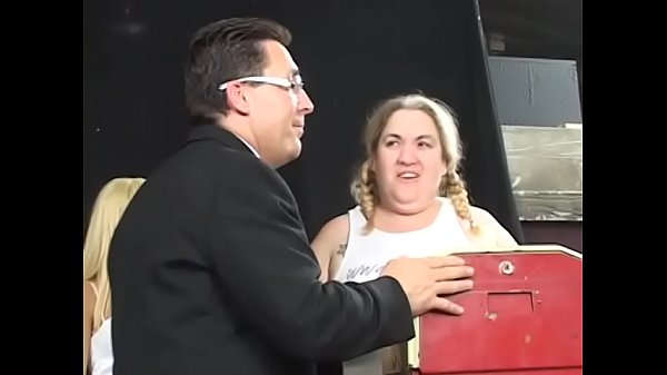 Playful blondebombshell Kat Kleevage_with bigknockers decided to organize The WorldsFirst 300 Lb Gang Bang_and all_participants must pass weigh in