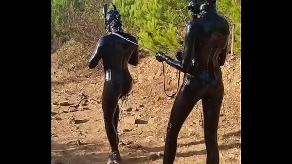 Nonton A Ride In The Sun! ️ #latex #latexgloves #latexlove #rubber #gasmask #gasmaskgirl #petplay #play #latex thumbnail