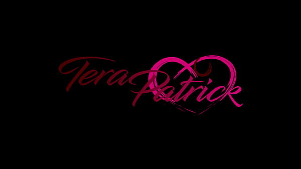 Nonton Blonde Lexi Marie Pleases Sexy Tera Patrick's Pussy With A Huge Toy! thumbnail