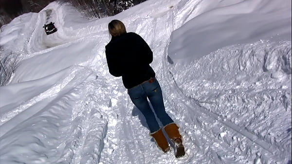 Nonton On Our Ski Vacation, I Strip And Pee In The Snow thumbnail