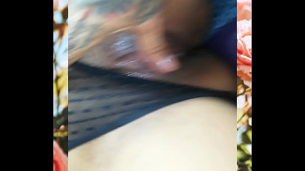 Play MP4 - Coming home from work they don't let me get there and I feel like eating a big cock and I cum until I can't scream anymore