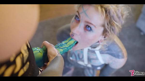 Nonton B Esque Beauty's Big Boobs And Strap-on Anal thumbnail