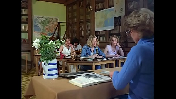 Play MP4 - Pensionnat De Jeunes Filles &lbrack;Jane Baker&rsqb;