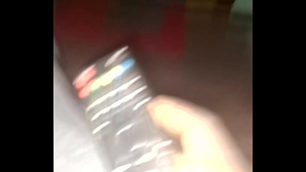 Nonton Une Chatte Bien Arose thumbnail