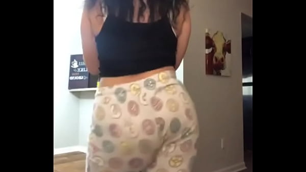 Slut emerald shaking her ass for cocks
