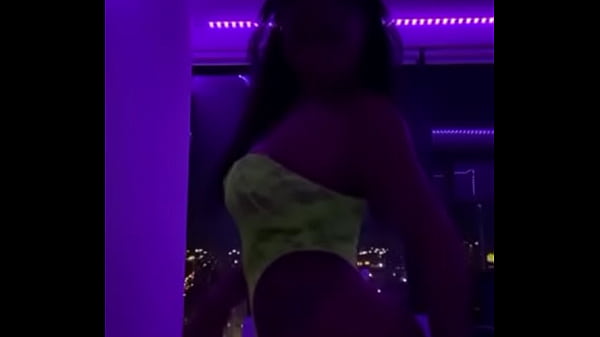 Strella kat with that big ass booty 