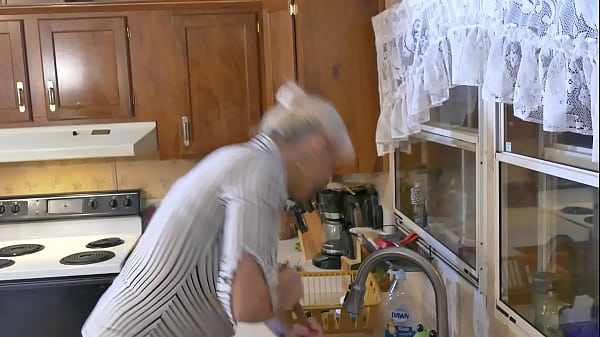 Nonton Teacher's Pet - The Plumber thumbnail