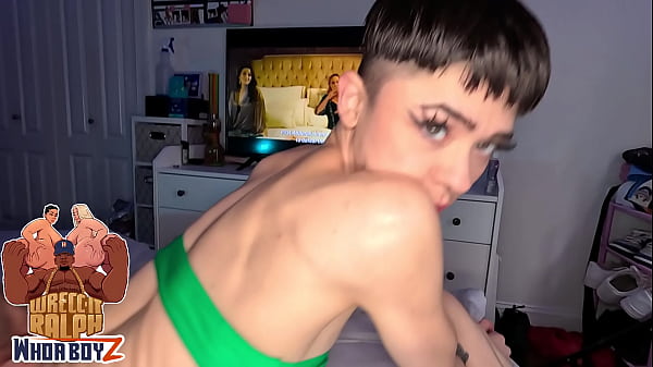 Play MP4 - Petite Nympho Slut Takes BBC & Gets Creampied