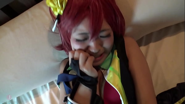 Play MP4 - 【最強属性】可愛い女の子のコスプレ三変化、ブラをめくって乳首を覗かれ恥じらう表情さえエロく感じる