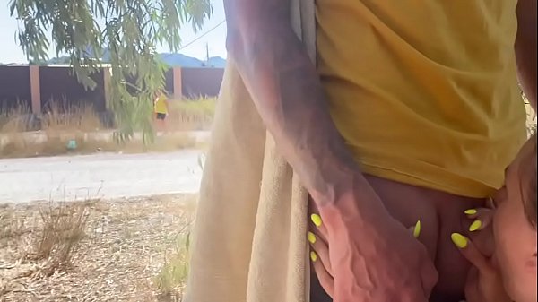 sucking in the bushes_in front_of people