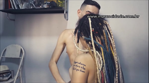 Filme - Strip Poker- Jogo entre amigos vira Putaria_-Emi Rippi - Victor Hugo