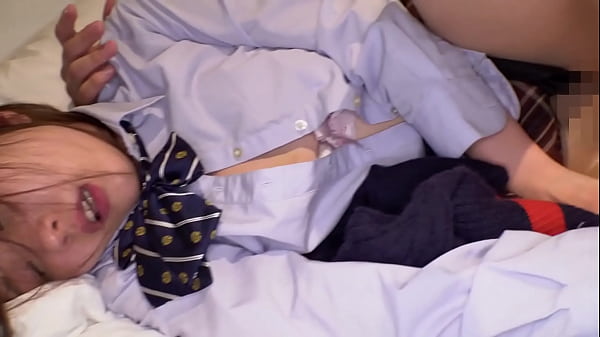 Part1 もしも激カワ美女から「あなたのいいなりになります。私をhなおもちゃだと思って好き放題にして 」と言われたら&hellip; 普通のhじゃ満足できない、いじめられないと気持ちよくなれないと悩んでいるm女が登場し、「苛めてください」と依頼され徹底的にm性癖を刺激しちゃう企画です。 本日の変態美女はまい 仮 さん！なんと女子●生さんです！