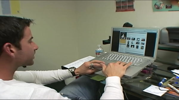 Play MP4 - horny and naughty