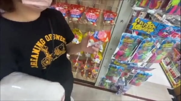 Nonton 一週間オナ禁して溜まりに溜まった精子を大◯生彼女のおまんこに大量に流し込みました。 thumbnail