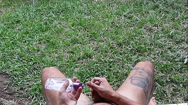 Nonton Neighbor Does Titfuck And I Cum Her Tits thumbnail