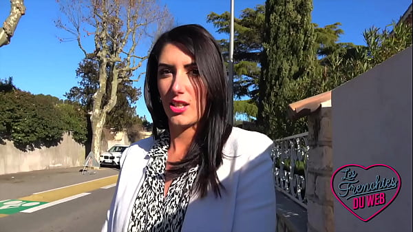 Play MP4 - Jade va rencontrer la sublime Ashley