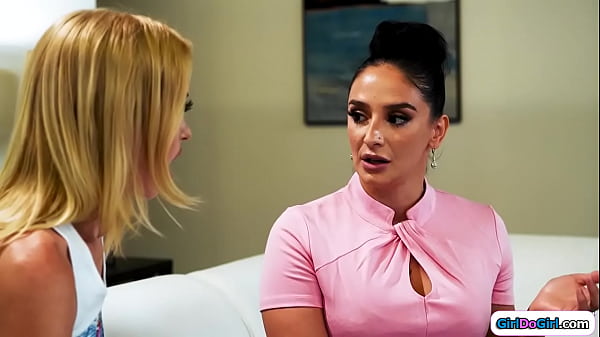 Busty_stepmom_licks runaway stepdaughter