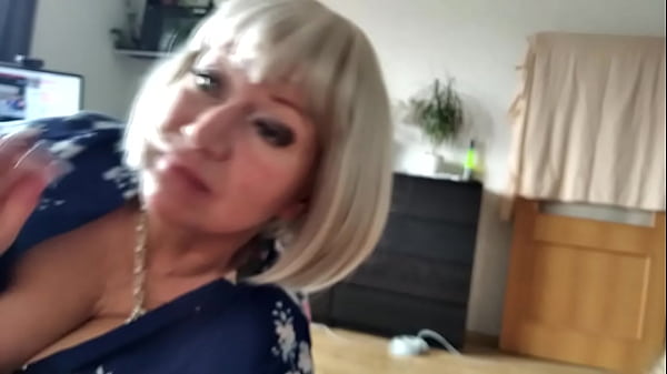 Two passionate fucks oftemporarily separated spouses: real and virtual!