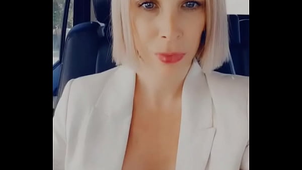 Nonton J'ai Envie De Jeune Bite ! Alors Je Part En Chasse Au Jeune Homme Pour Me Faire ... thumbnail