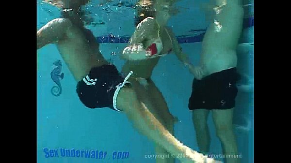 SandyKnight_Underwater Threesome