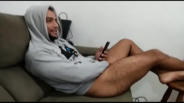 Play MP4 - Ta frio&comma; uma delicia pra meter gostoso