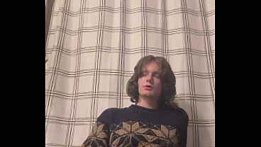 Your Submissive BFF puts on a show for you 