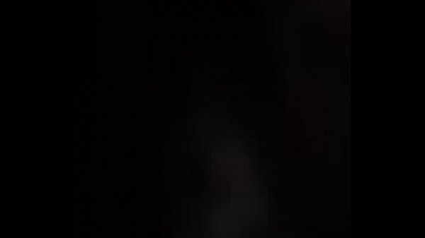 Cogiendo putita a oscuras