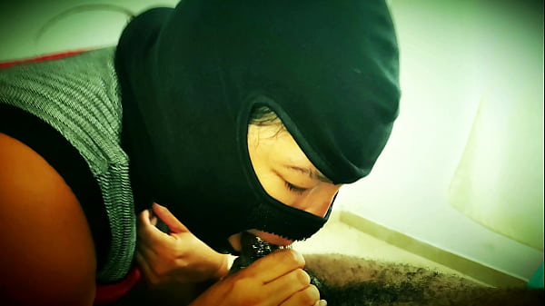 4k "blown" Colombian Throat Destruction thumbnail