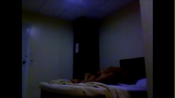 Nagkainlovean dahil sa iyot 