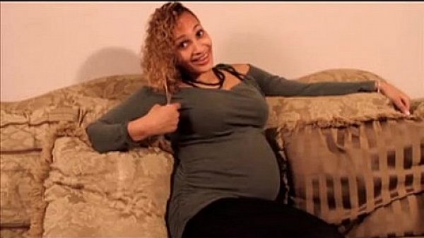 Presents lizzy xxx also known as elizabeth mitcheles getting her ass pounded while pregnant