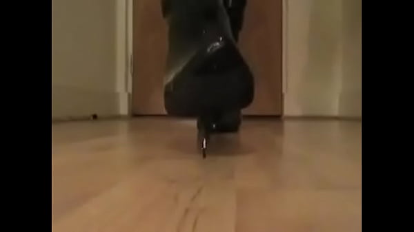 Giantess Discord 2