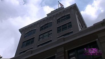 Nonton Crazy Public Exposures In The Middle Of Tampa thumbnail