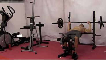 Nonton Brooklyn Chase - Step-mom Wants Her Needs Satisfied: Part 2 thumbnail