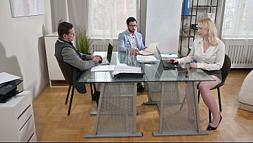 Nonton Office Slut Vera Jarw Gets Fucked Dp Style By Her Colleagues Gp3404 thumbnail